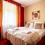 Przestrzenny Victus Z 2 Sypialniami Oraz Basenem By Renters * Sopot